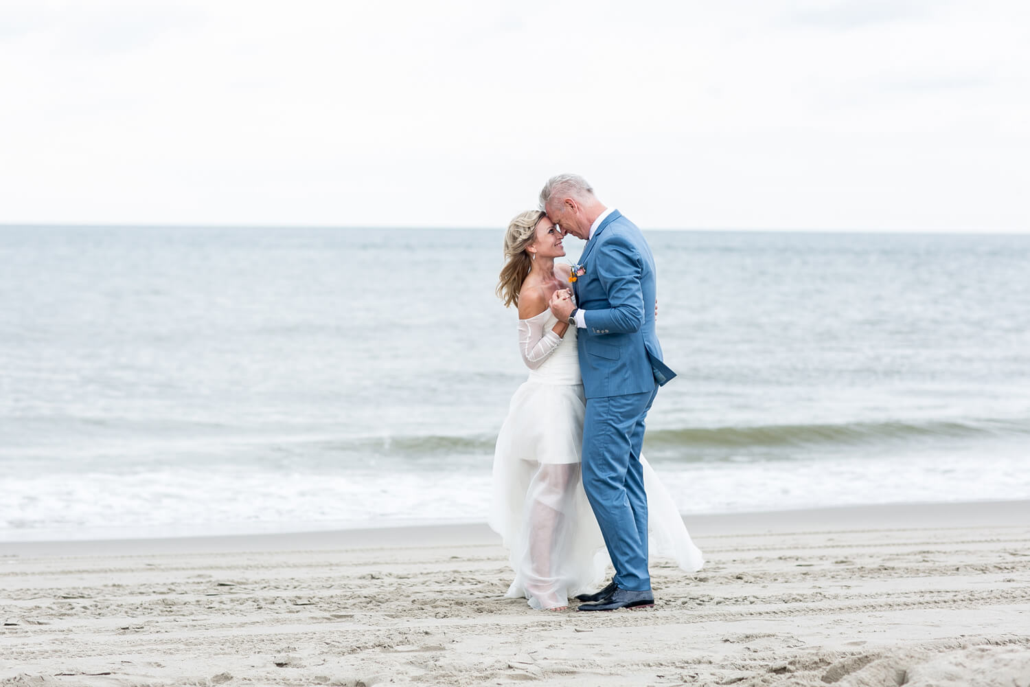 strand bruiloft kijkduin, weding, beachtwedding, weddingphotographer, den haag, nijmegen wijchen, bruidsfotograaf wijchen., bruiloftfotograaf,