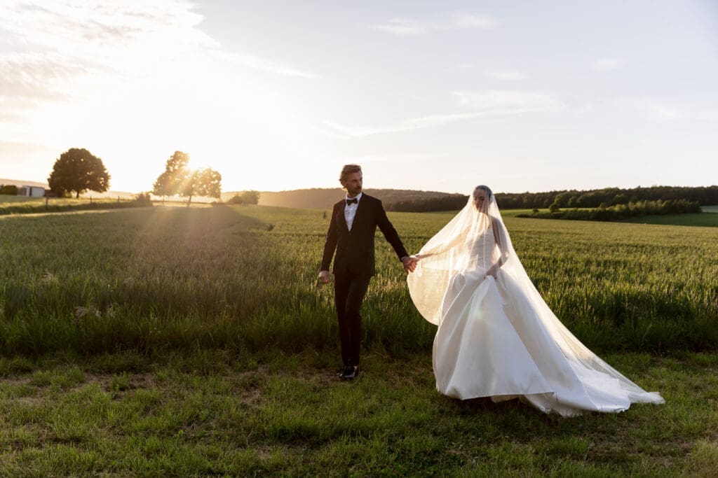 sunset shoot France wedding trouwen bij domaine rennepont Frankrijk